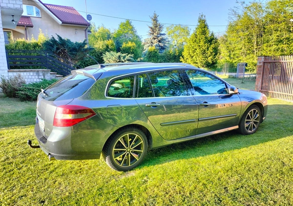 Renault Laguna cena 26900 przebieg: 223000, rok produkcji 2012 z Radomsko małe 106